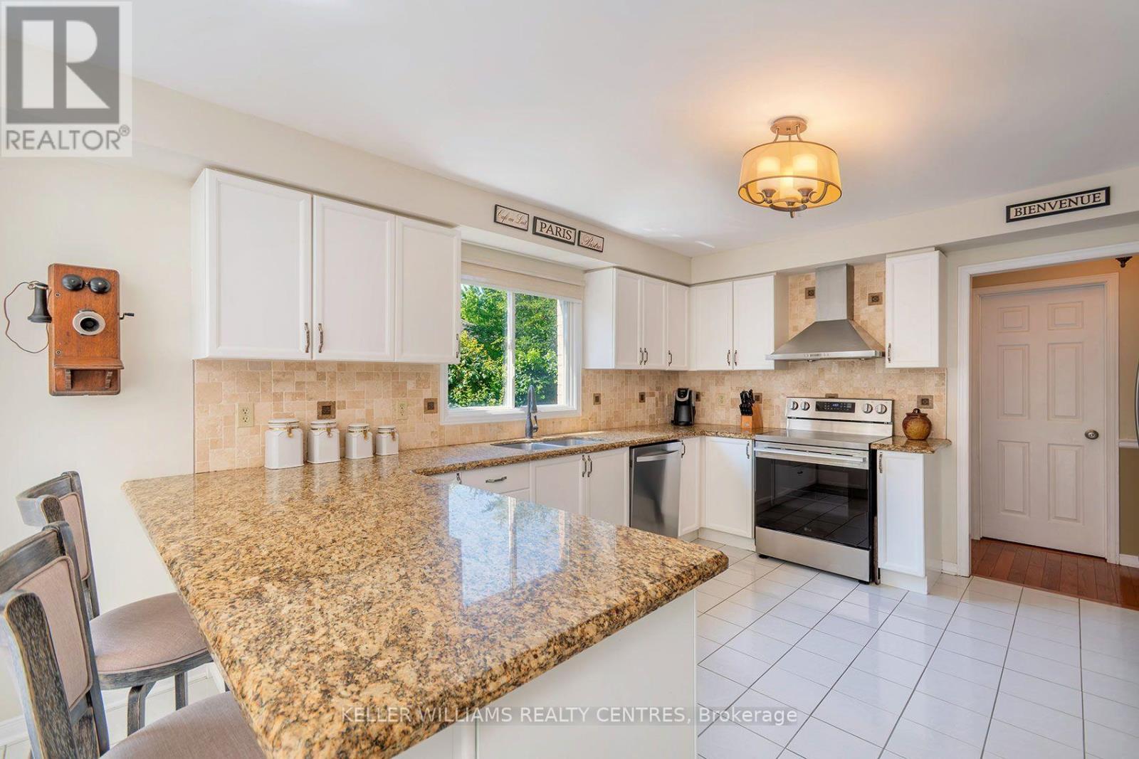 376 Keith Avenue, Newmarket, Ontario  L3X 1T5 - Photo 10 - N13644060