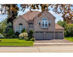 376 KEITH AVENUE, Newmarket, Ontario