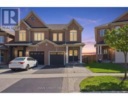 90 FOUR SEASONS CRESCENT, Newmarket, Ontario