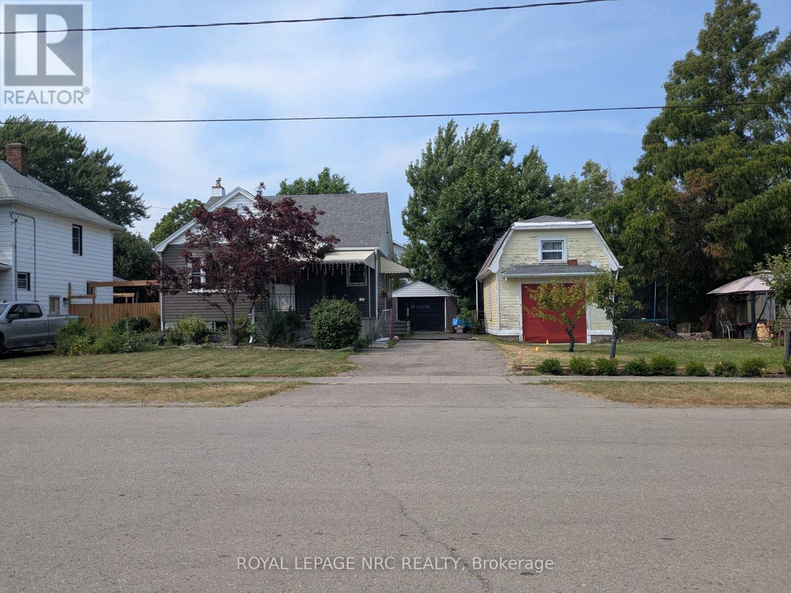 UPPER - 187 NEFF STREET, Port Colborne, Ontario