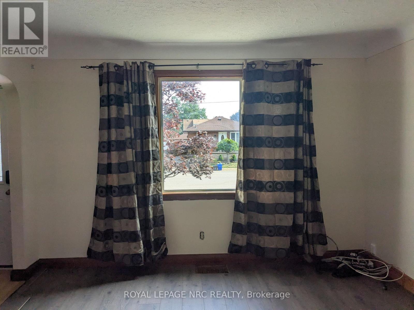 Upper - 187 Neff Street, Port Colborne, Ontario  L3K 3T7 - Photo 6 - X13643778