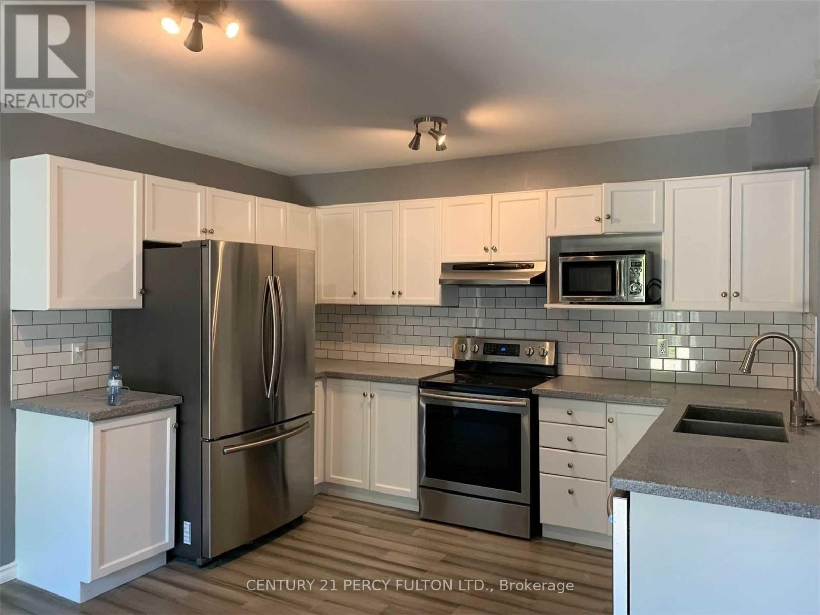 136 Tunbridge Road, Barrie (Georgian Drive), Ontario L4M 6T1 - Photo 12 - S13643726