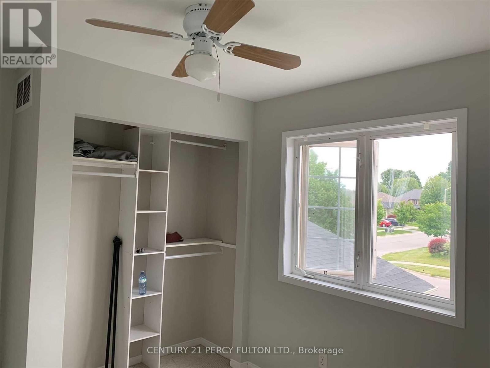 136 Tunbridge Road, Barrie (Georgian Drive), Ontario L4M 6T1 - Photo 4 - S13643726