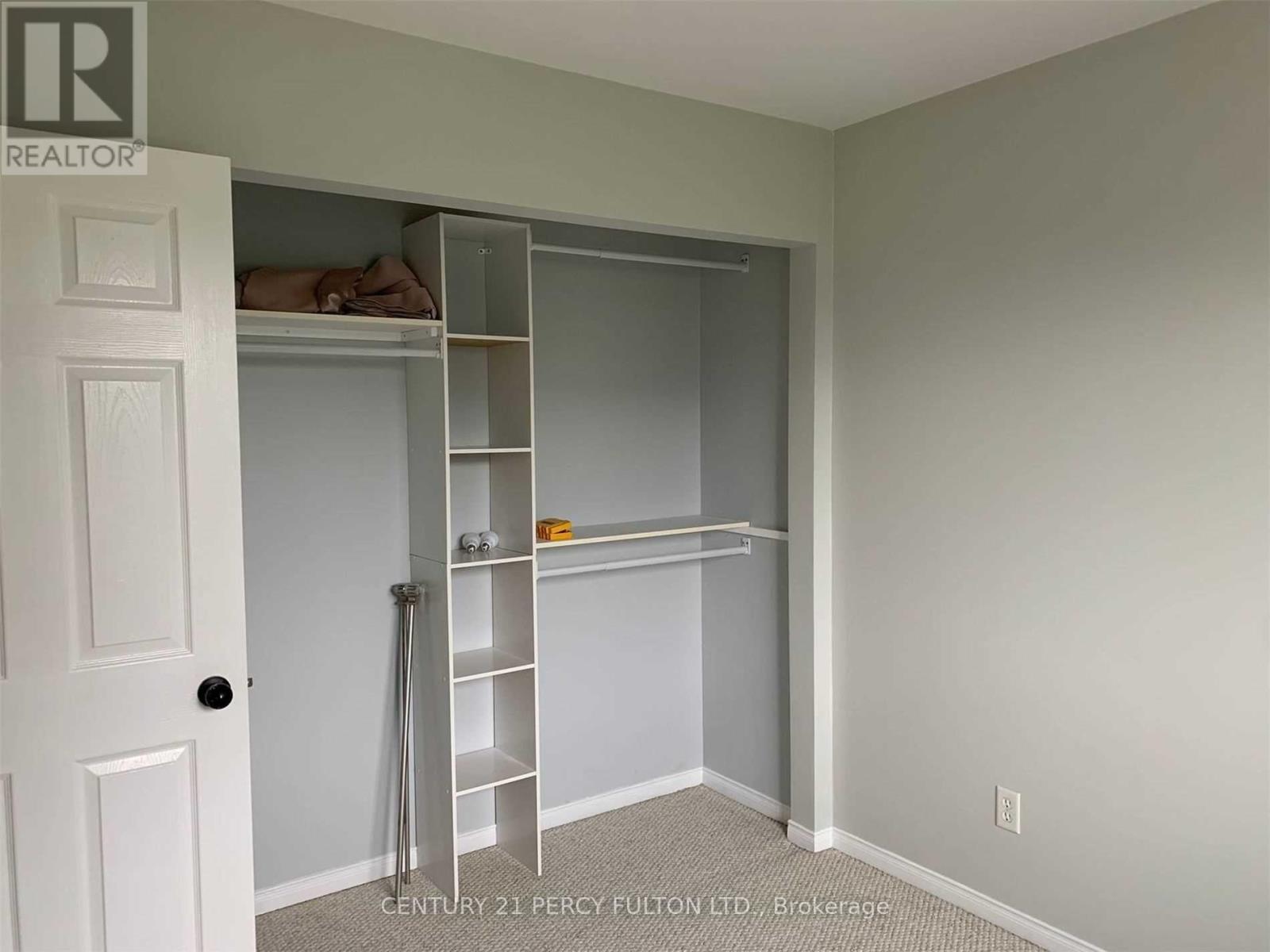 136 Tunbridge Road, Barrie (Georgian Drive), Ontario L4M 6T1 - Photo 8 - S13643726