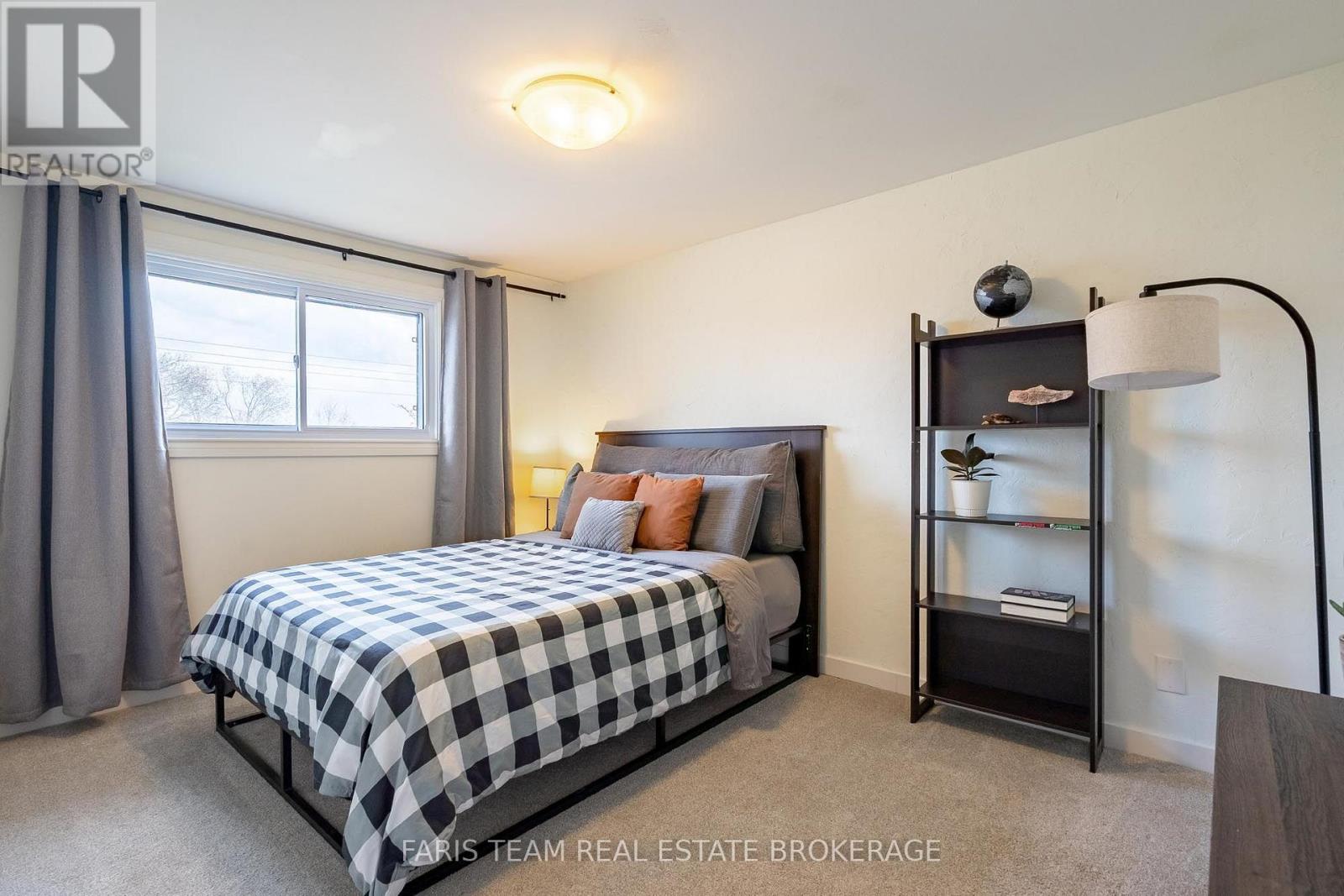 20 Carol Road, Barrie (Allandale Heights), Ontario  L4N 3P5 - Photo 17 - S13643790