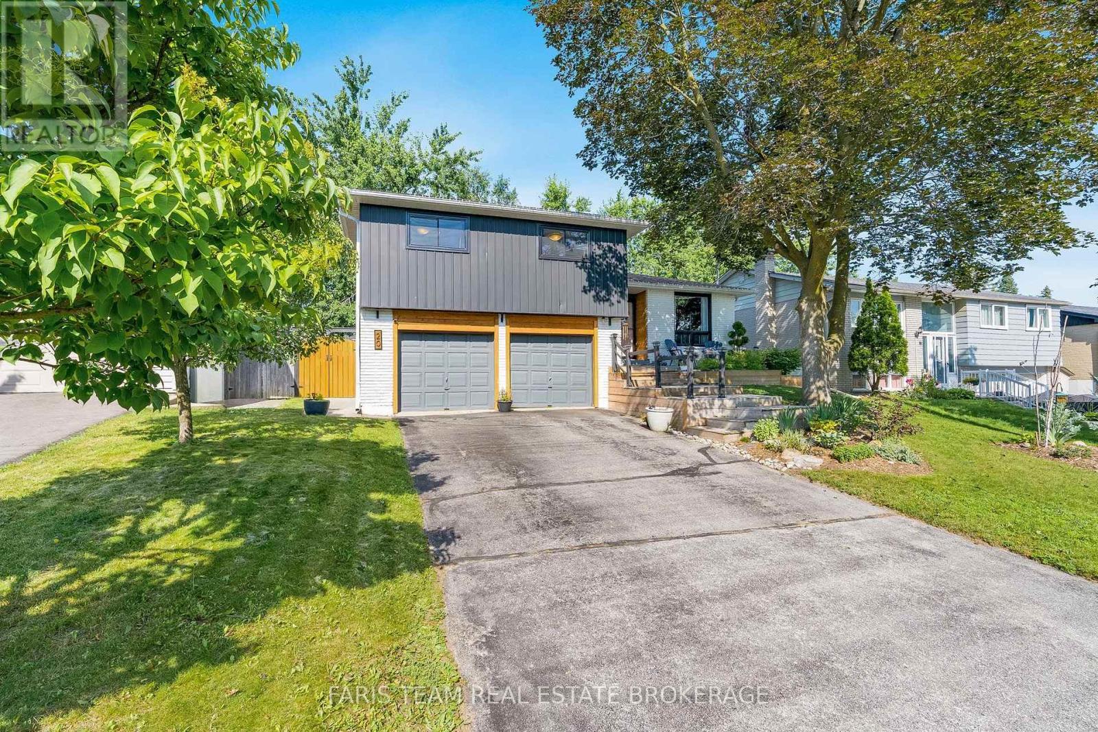 20 Carol Road, Barrie (Allandale Heights), Ontario  L4N 3P5 - Photo 3 - S13643790