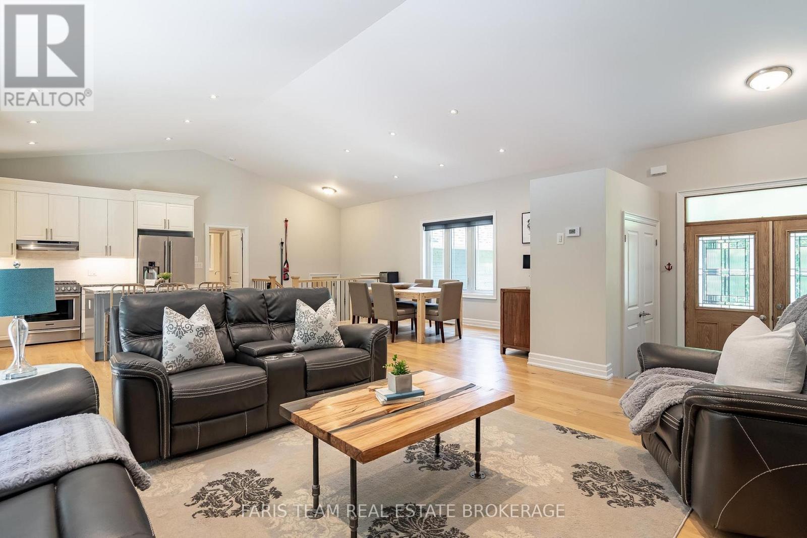 41 Tall Pines Drive, Tiny, Ontario  L9M 0H4 - Photo 14 - S13643920