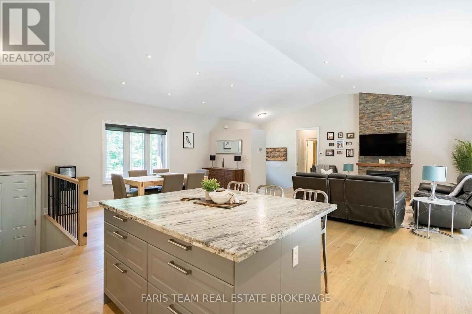 41 Tall Pines Drive, Tiny, Ontario  L9M 0H4 - Photo 8 - S13643920