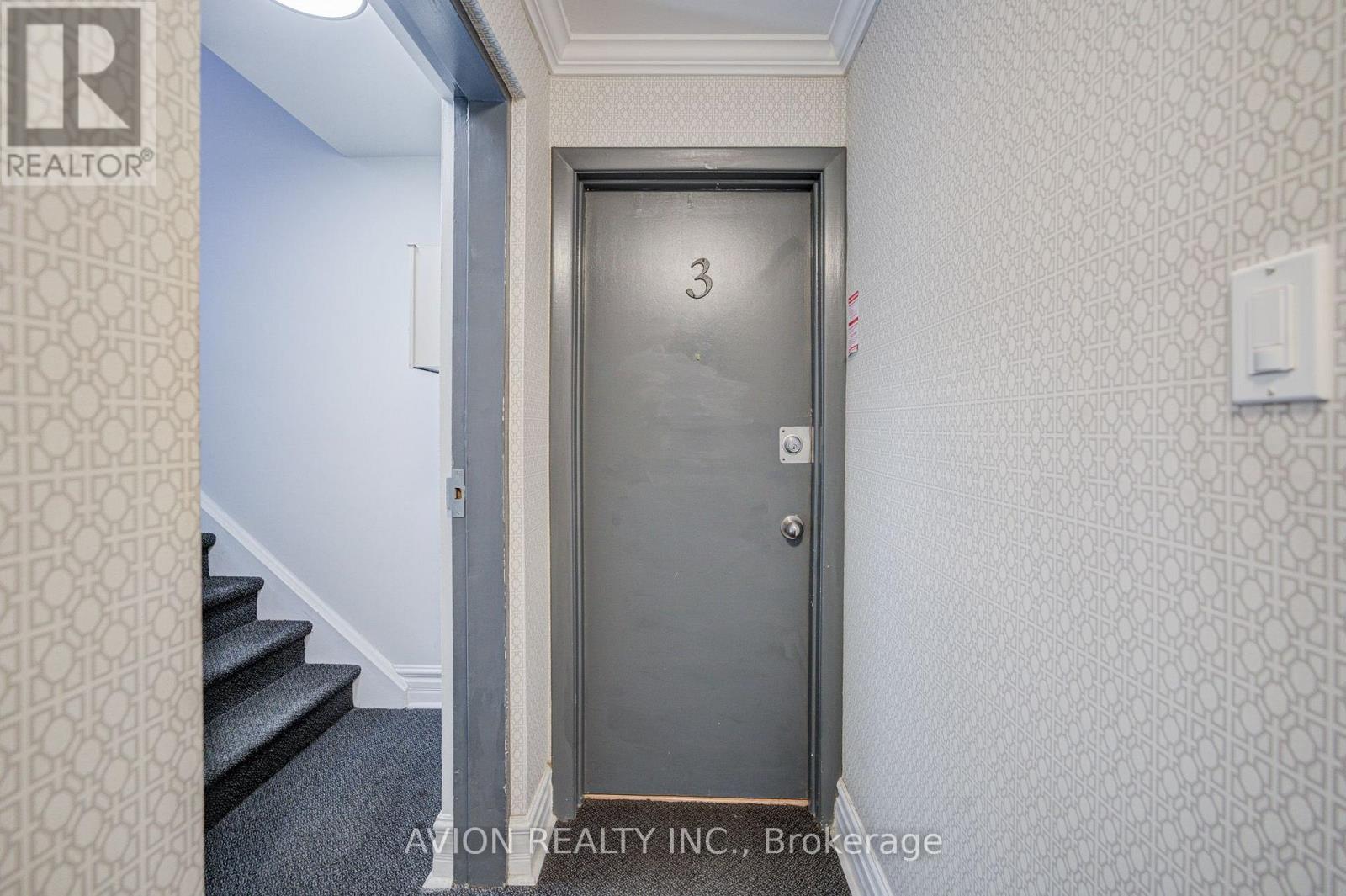 Unit 3 - 882 Broadview Avenue, Toronto, Ontario  M4K 2R1 - Photo 4 - E13601188