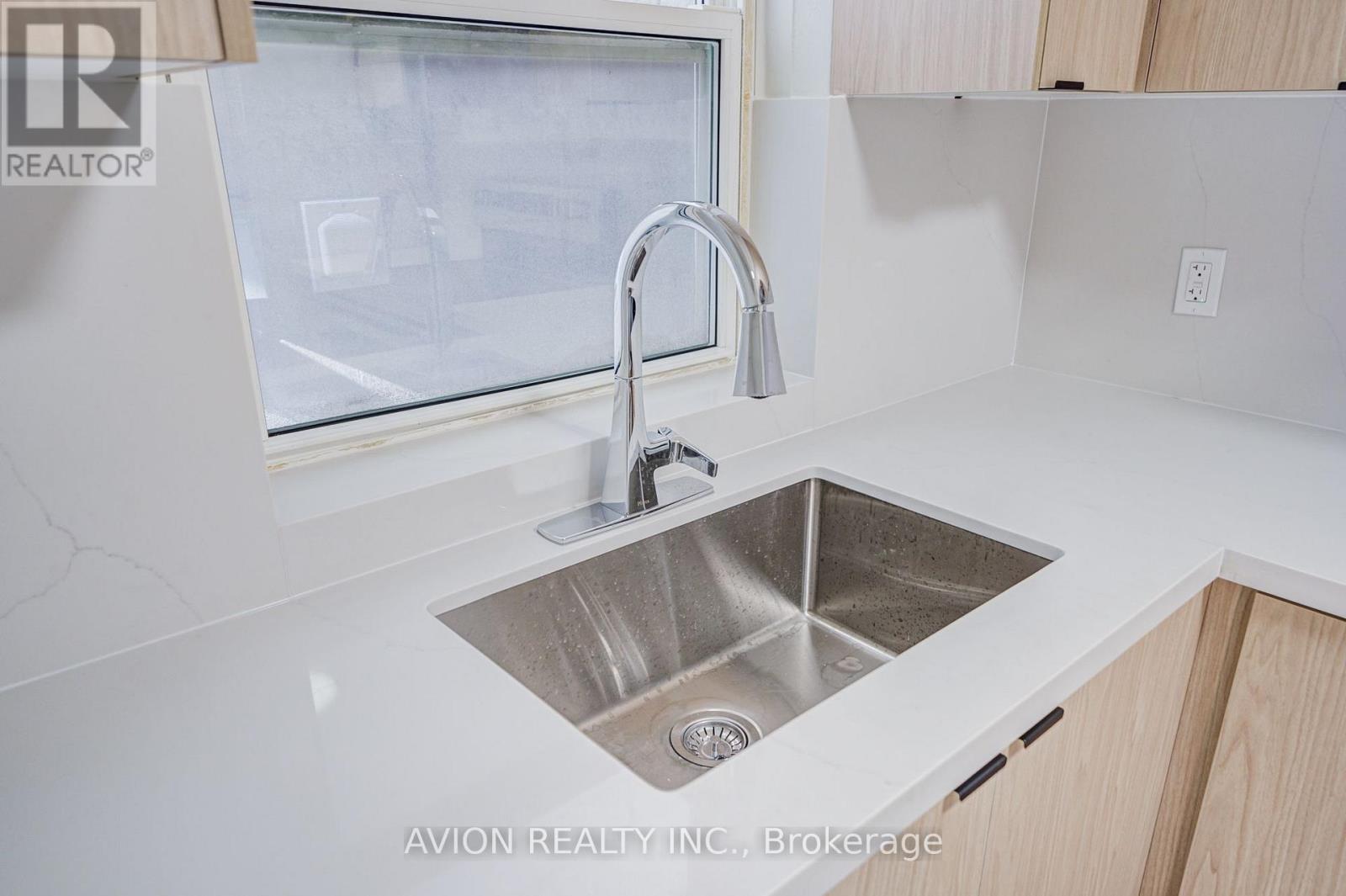 Unit 3 - 882 Broadview Avenue, Toronto, Ontario  M4K 2R1 - Photo 17 - E13601188