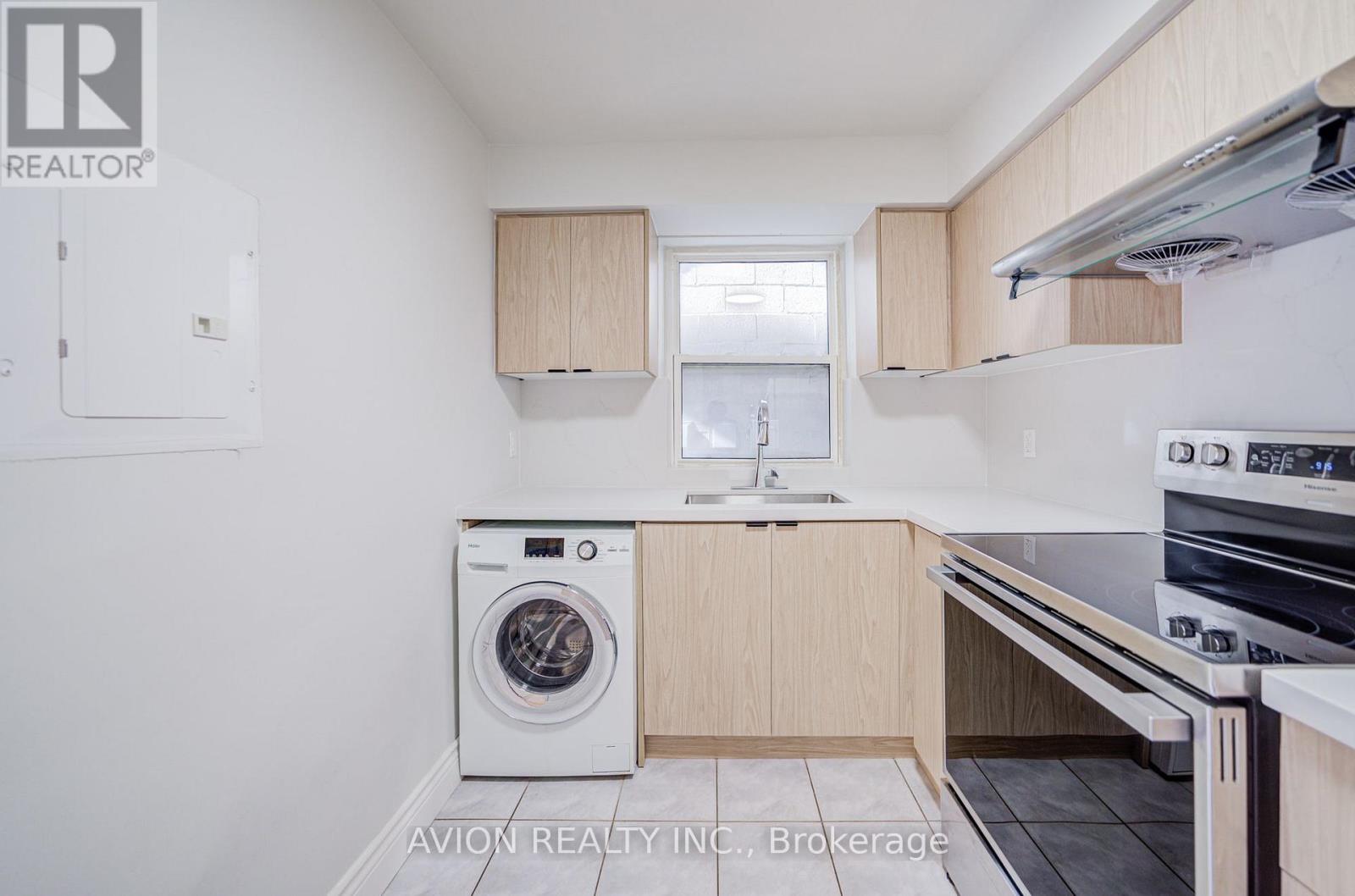 Unit 3 - 882 Broadview Avenue, Toronto, Ontario  M4K 2R1 - Photo 18 - E13601188