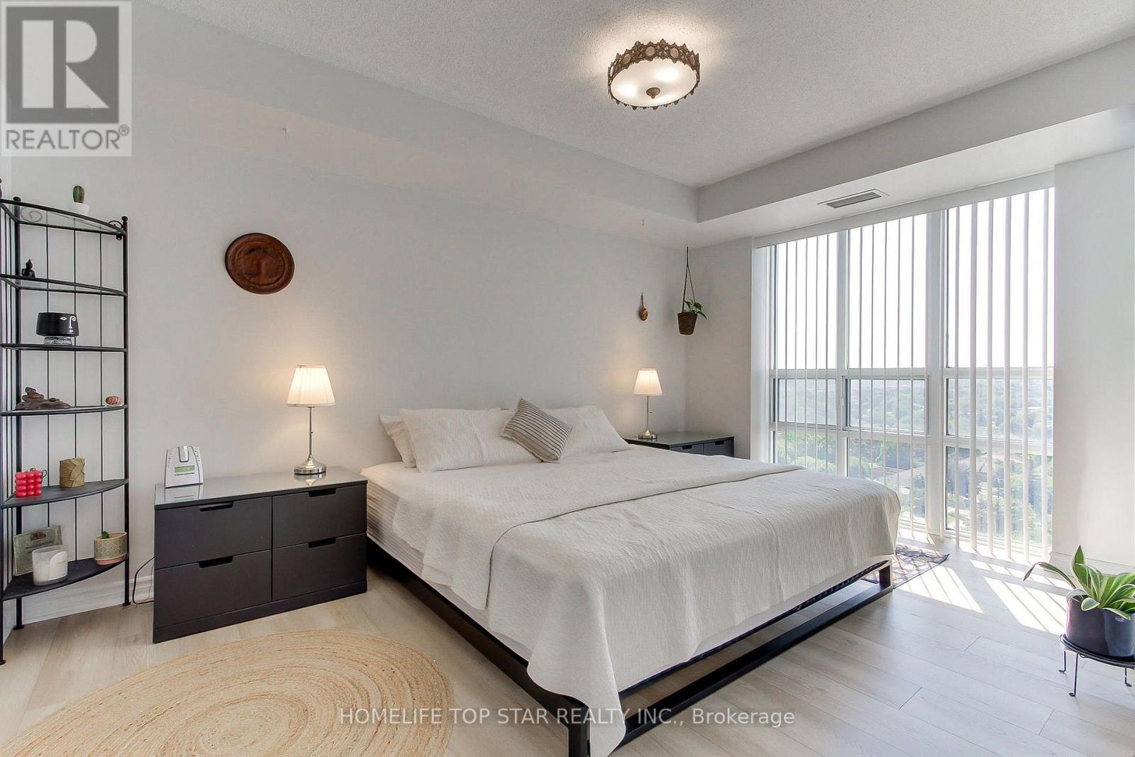 1323 - 18 Mondeo Drive, Toronto, Ontario  M1P 5C8 - Photo 17 - E13640326