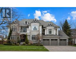 8 THORNHILL AVENUE, Vaughan, Ontario