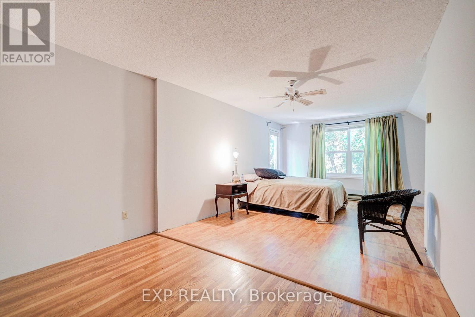 10 King Street Crescent, Toronto, Ontario  M9N 1K6 - Photo 24 - W13643702