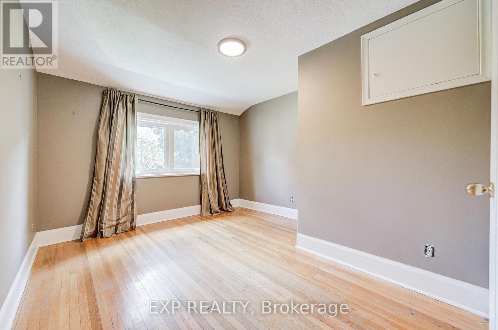 10 King Street Crescent, Toronto, Ontario  M9N 1K6 - Photo 25 - W13643702