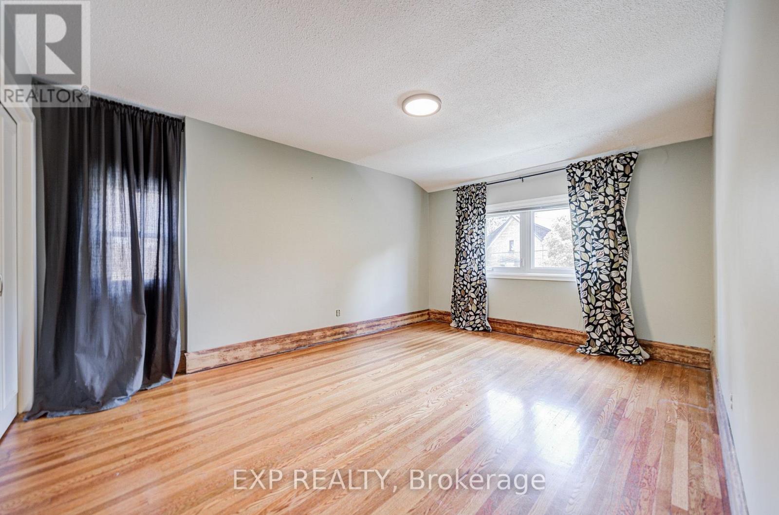 10 King Street Crescent, Toronto, Ontario  M9N 1K6 - Photo 28 - W13643702