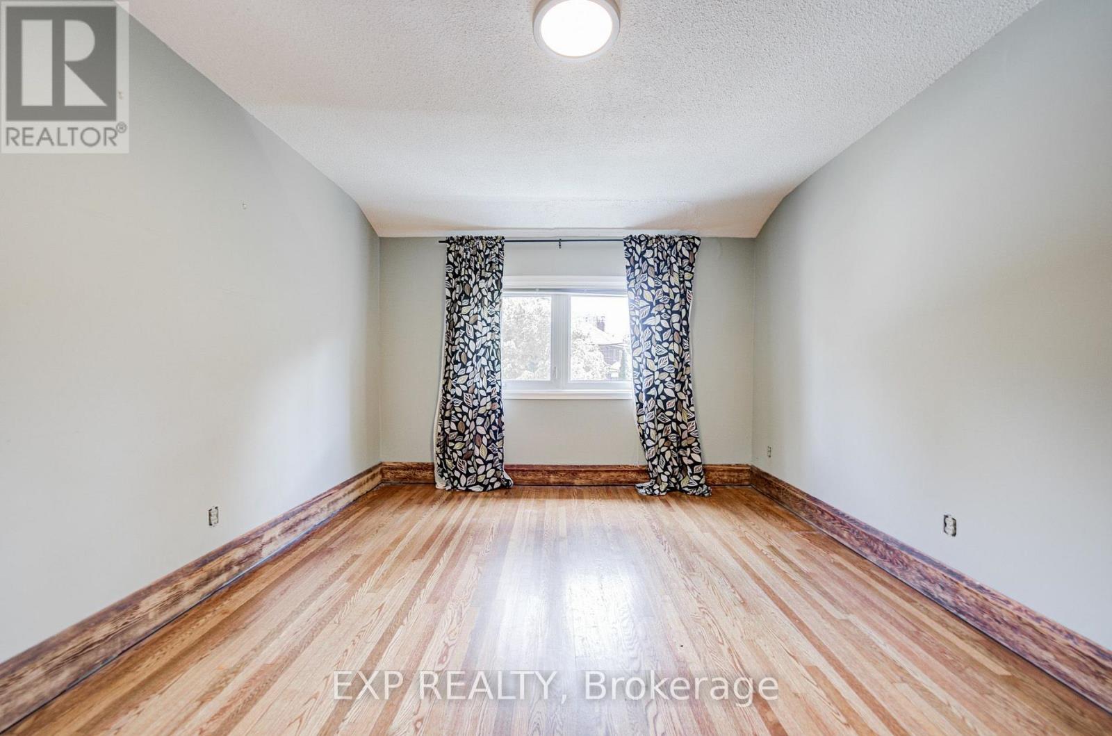 10 King Street Crescent, Toronto, Ontario  M9N 1K6 - Photo 29 - W13643702
