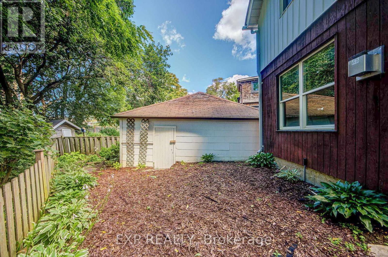 10 King Street Crescent, Toronto, Ontario  M9N 1K6 - Photo 36 - W13643702