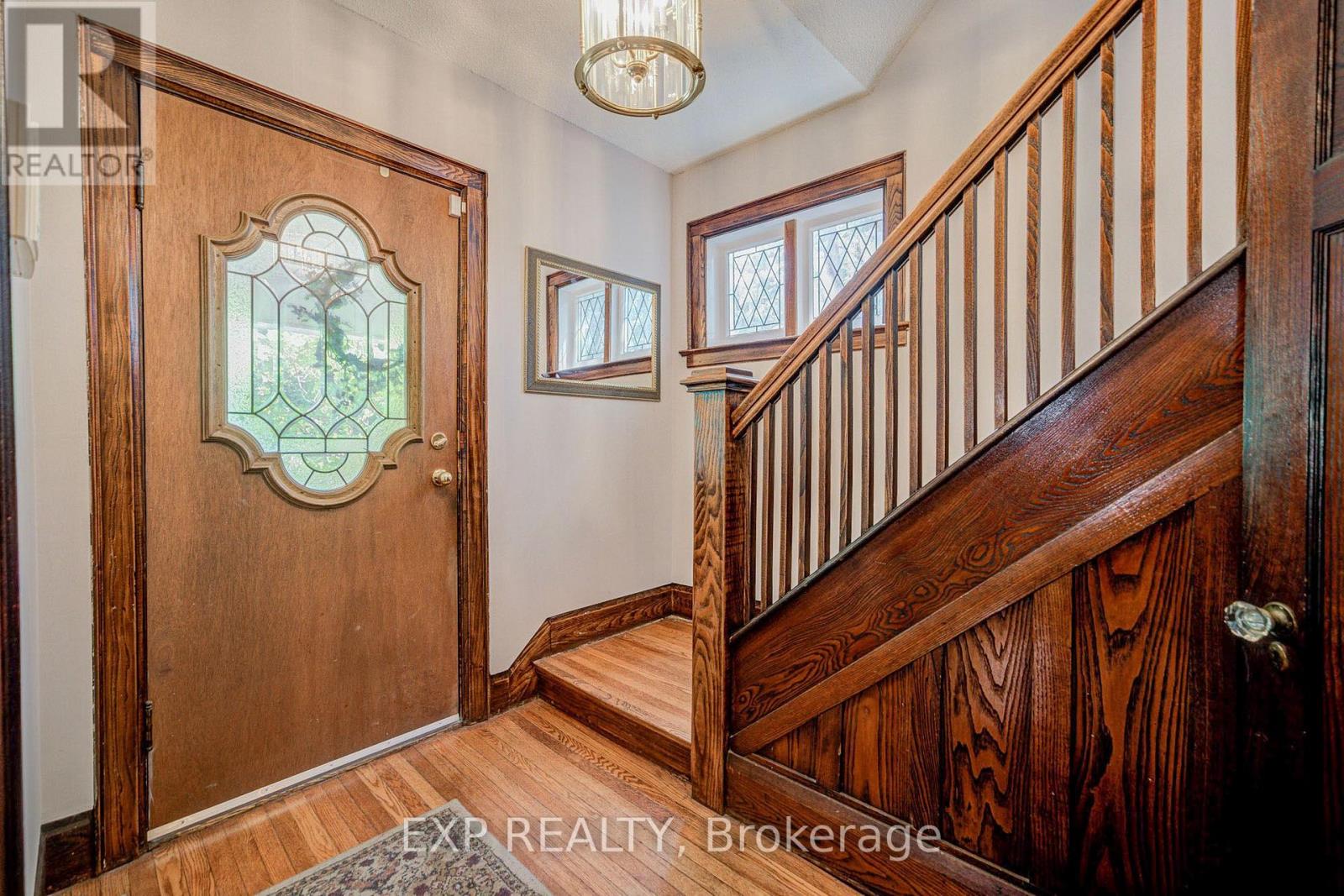10 King Street Crescent, Toronto, Ontario  M9N 1K6 - Photo 6 - W13643702