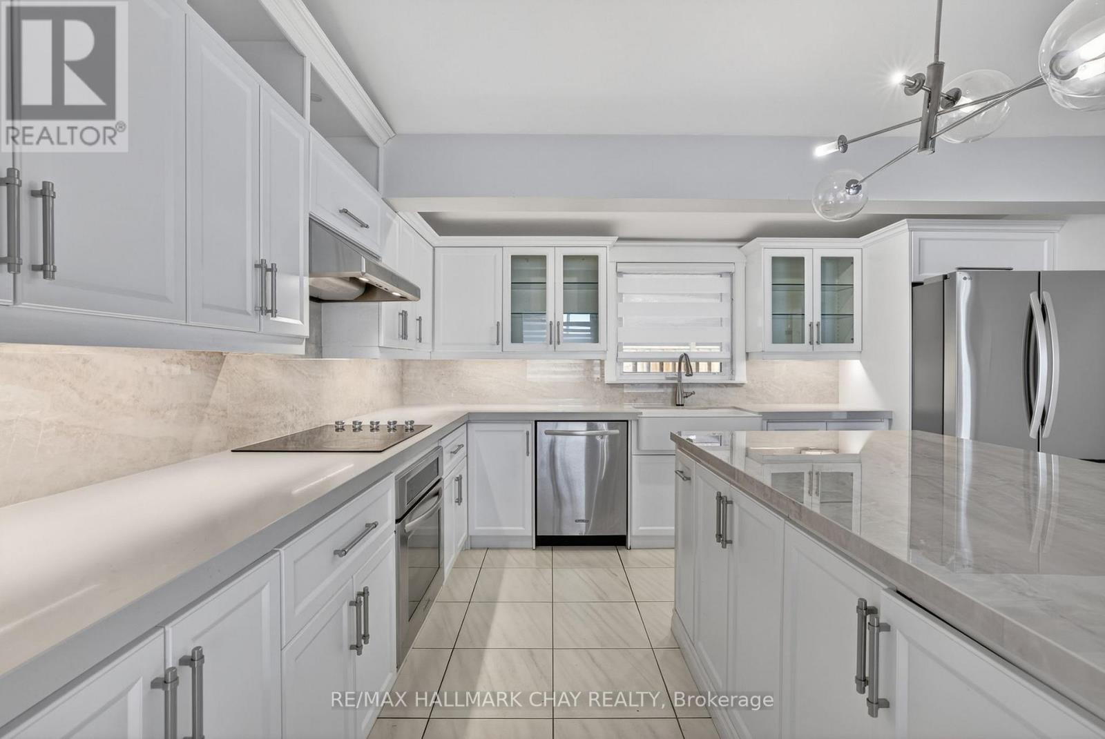 Upper - 80 Beaumonde Heights Drive, Toronto, Ontario  M9V 1V9 - Photo 15 - W13643734