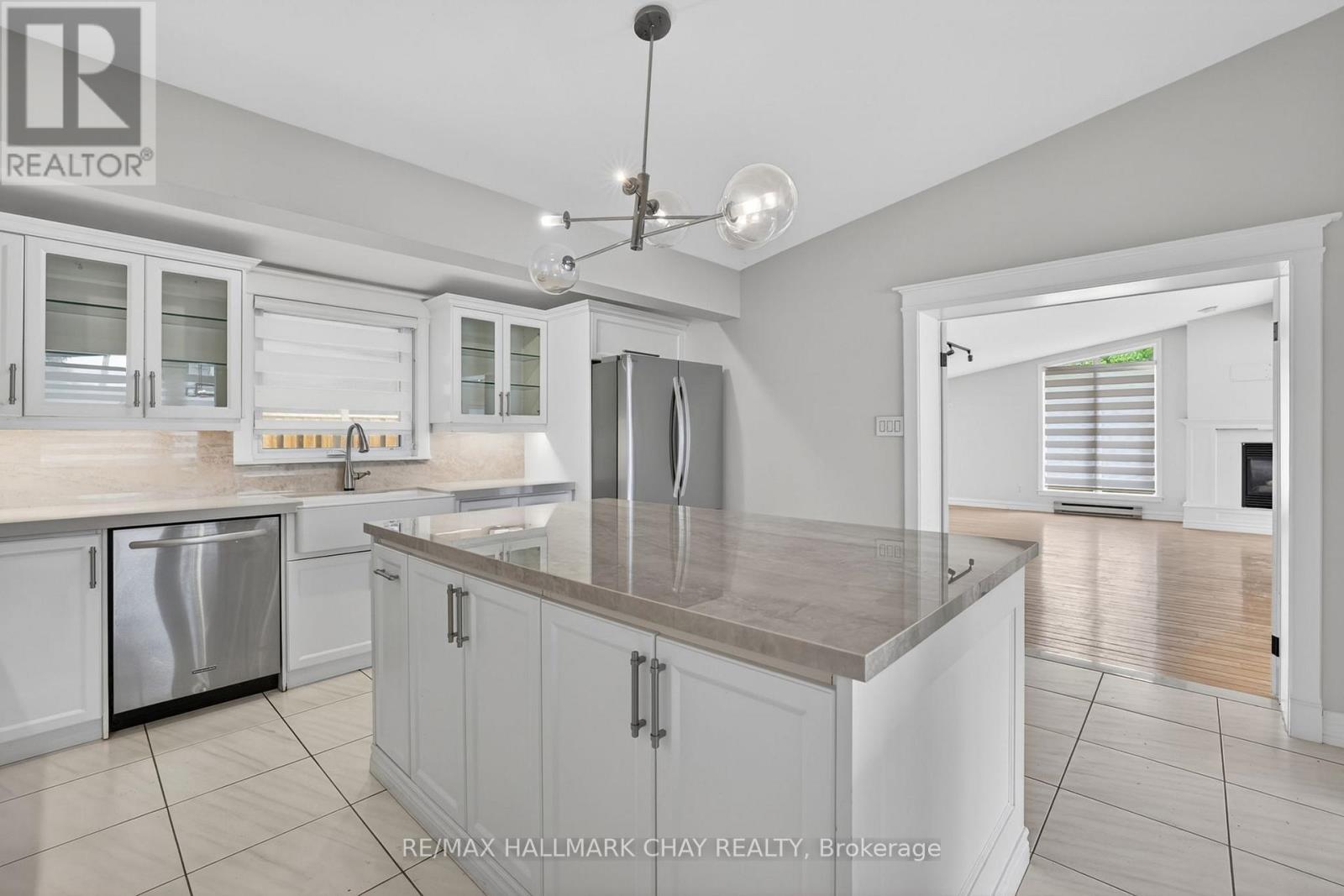 Upper - 80 Beaumonde Heights Drive, Toronto, Ontario  M9V 1V9 - Photo 16 - W13643734