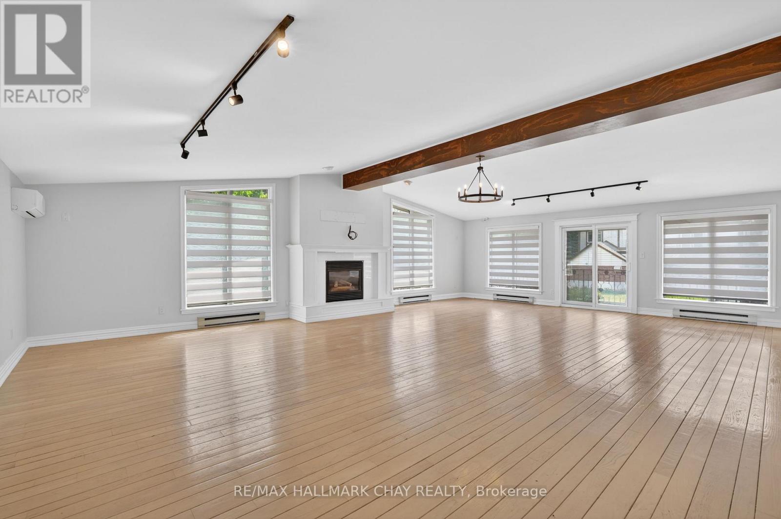 Upper - 80 Beaumonde Heights Drive, Toronto, Ontario  M9V 1V9 - Photo 19 - W13643734