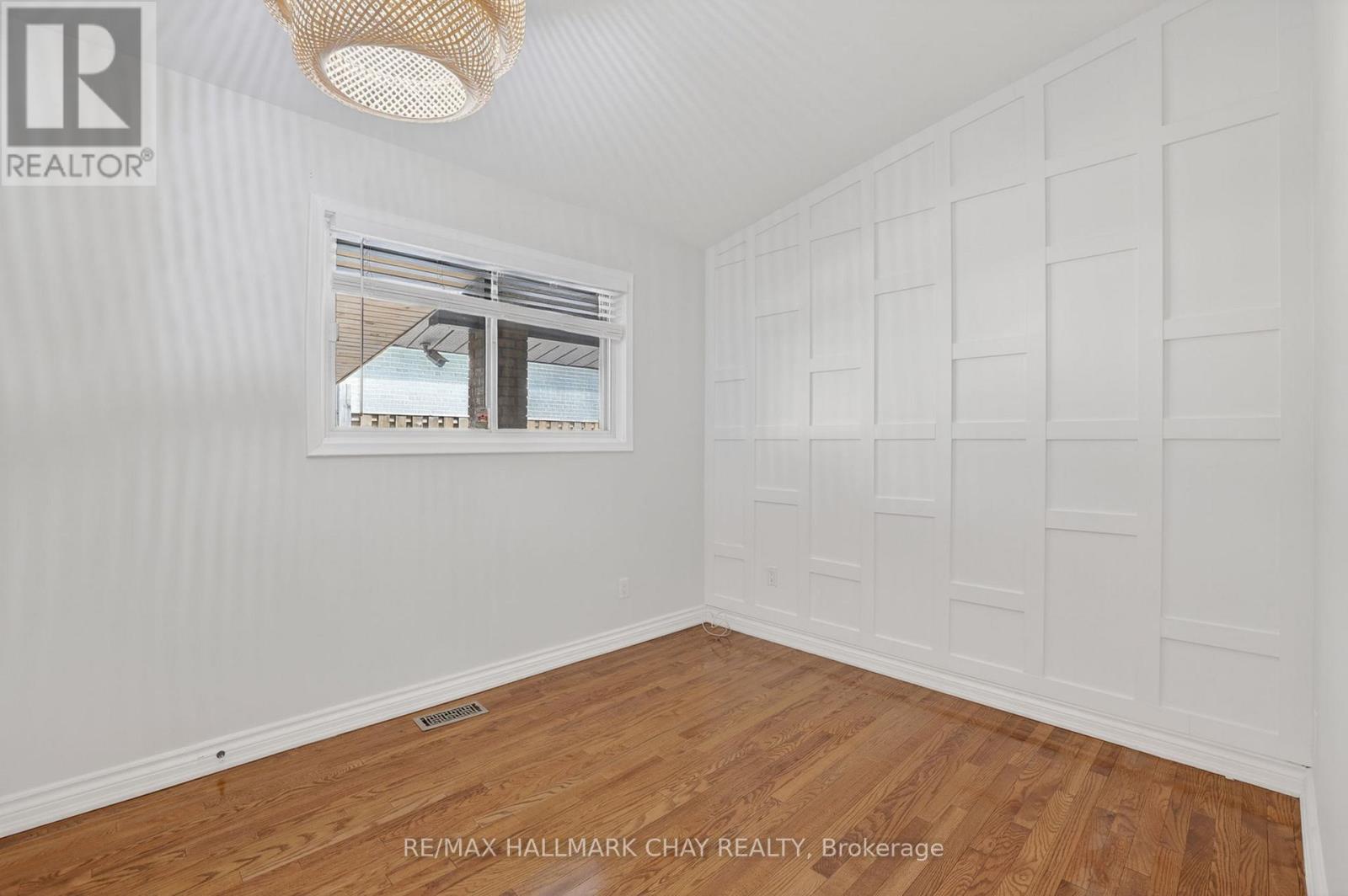 Upper - 80 Beaumonde Heights Drive, Toronto, Ontario  M9V 1V9 - Photo 27 - W13643734