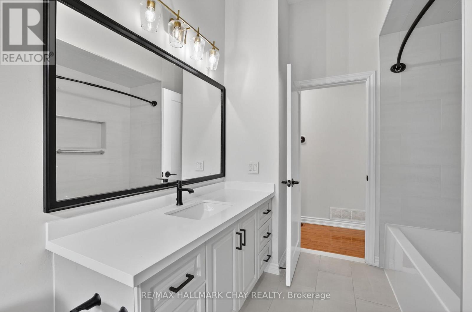 Upper - 80 Beaumonde Heights Drive, Toronto, Ontario  M9V 1V9 - Photo 30 - W13643734