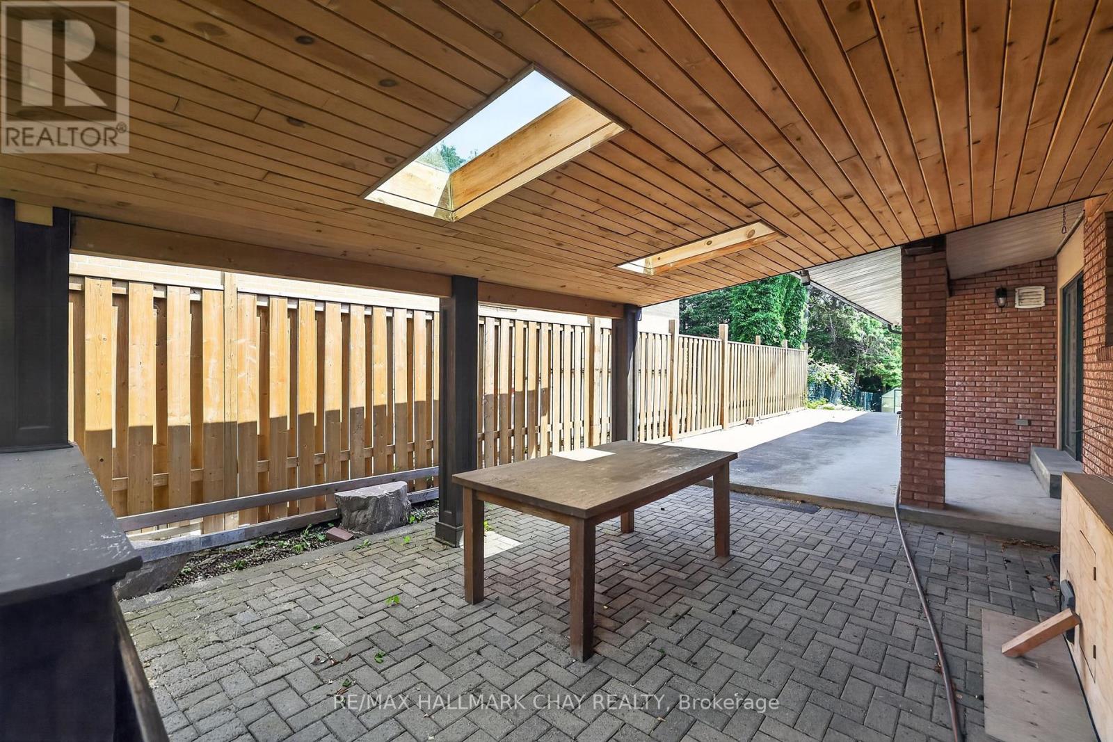 Upper - 80 Beaumonde Heights Drive, Toronto, Ontario  M9V 1V9 - Photo 36 - W13643734