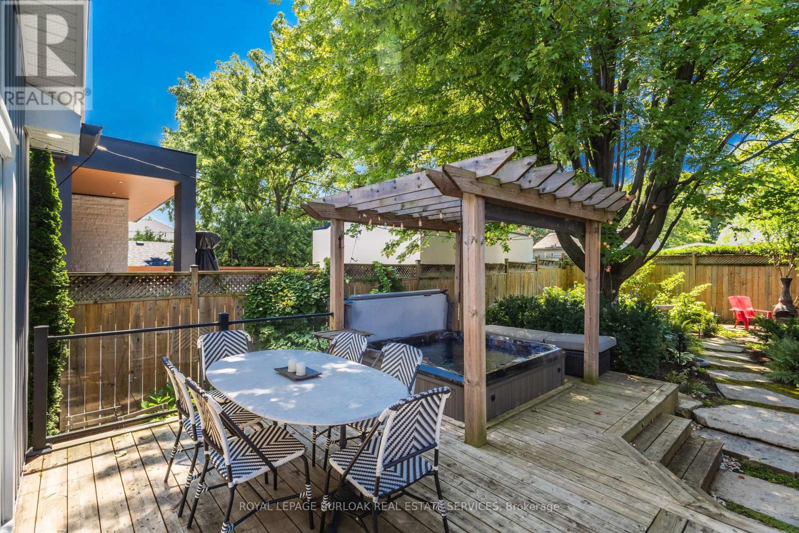 478 Bridgman Avenue, Burlington, Ontario  L7R 2V2 - Photo 24 - W13643756