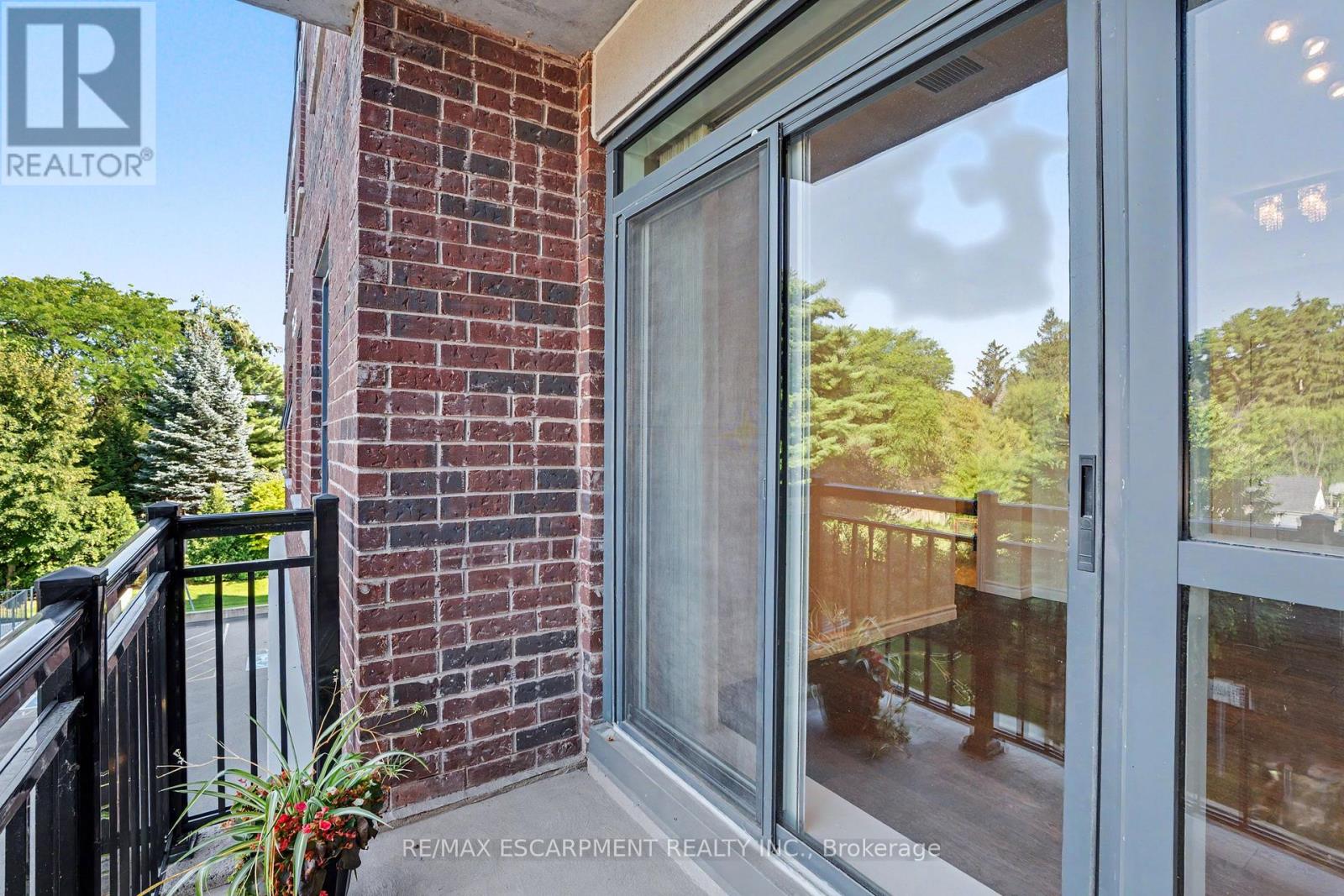 206 - 34 Plains Road E, Burlington, Ontario  L7T 0B9 - Photo 21 - W13643884