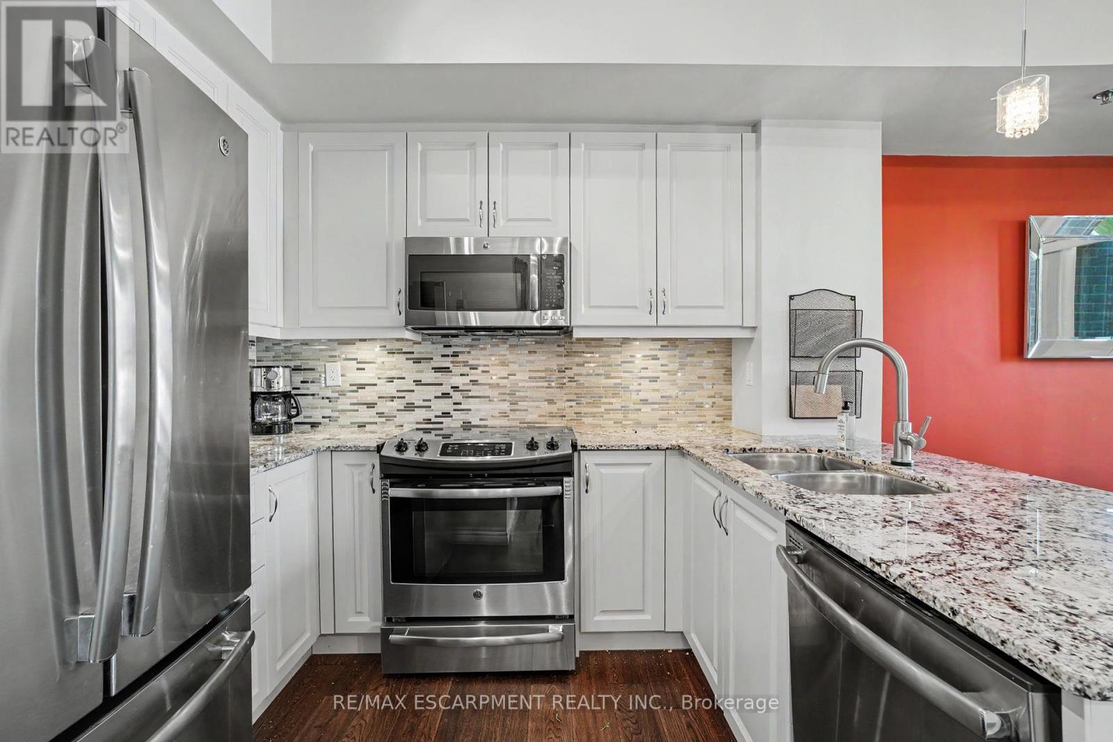 206 - 34 Plains Road E, Burlington, Ontario  L7T 0B9 - Photo 9 - W13643884