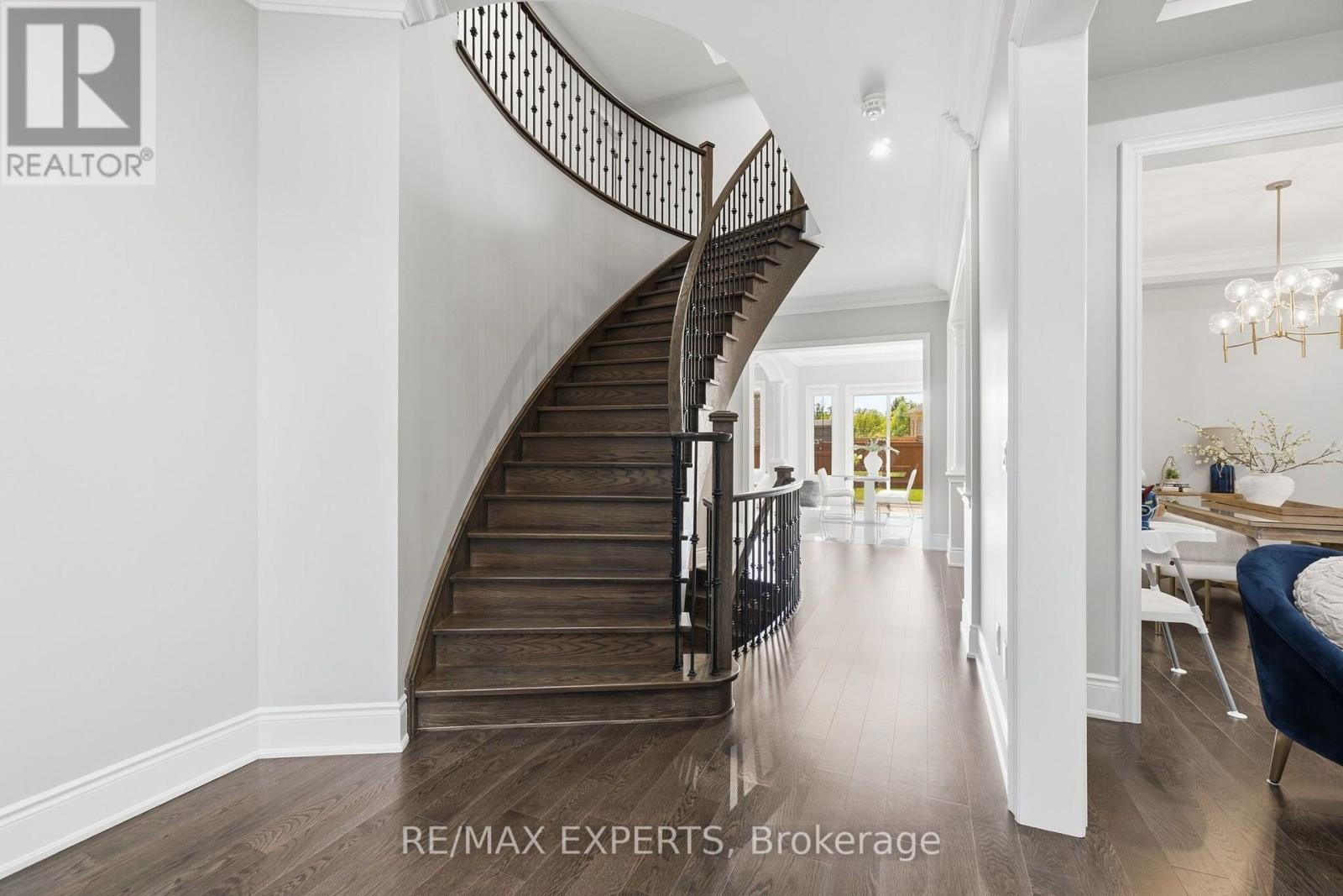 3 Rockton Court, Brampton, Ontario  L6P 4G6 - Photo 8 - W13643892