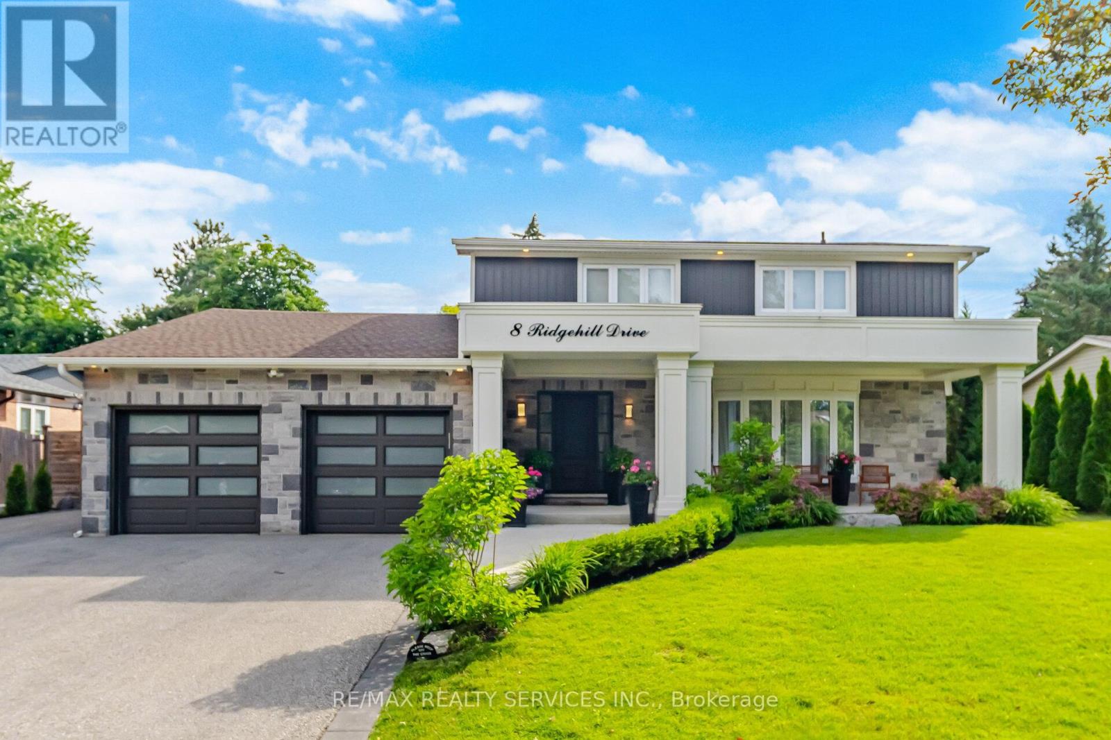 8 Ridgehill Drive, Brampton, Ontario  L6Y 2C4 - Photo 1 - W13643896