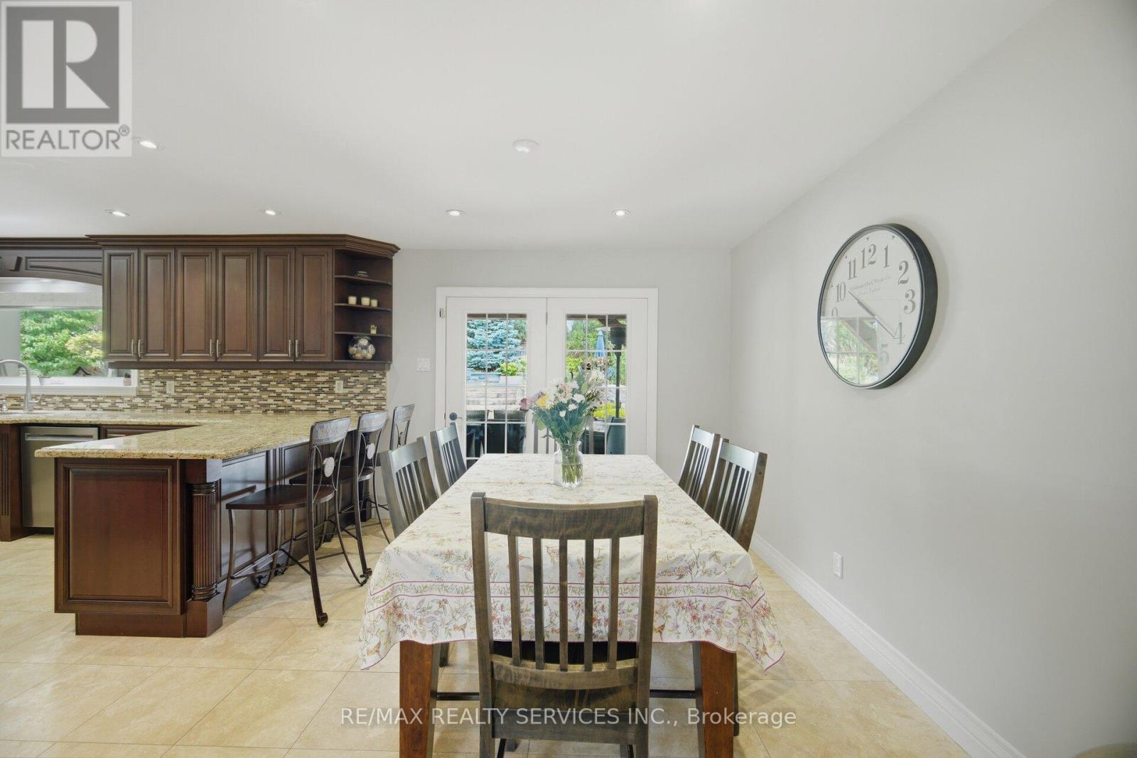 8 Ridgehill Drive, Brampton, Ontario  L6Y 2C4 - Photo 10 - W13643896