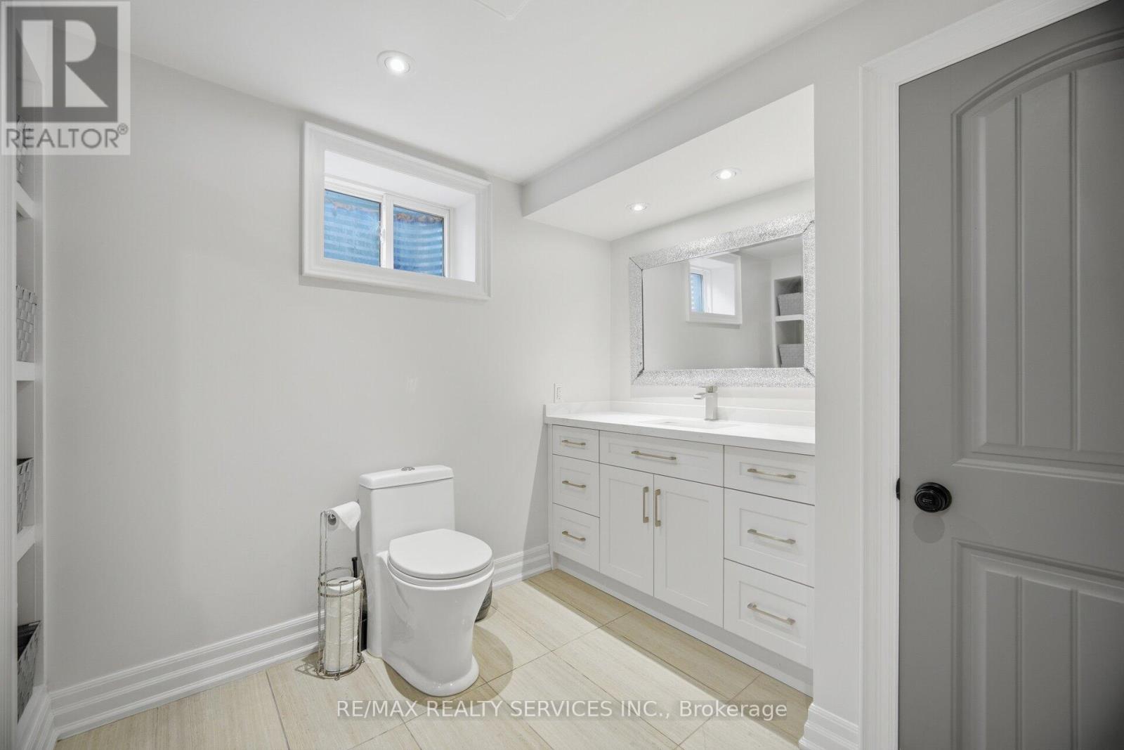 8 Ridgehill Drive, Brampton, Ontario  L6Y 2C4 - Photo 37 - W13643896