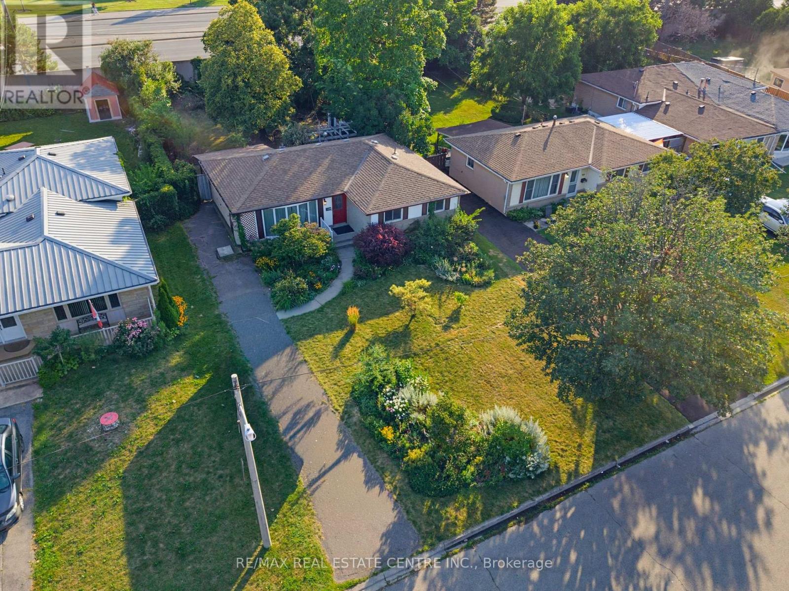 63 BRENTWOOD DRIVE, Brampton, Ontario