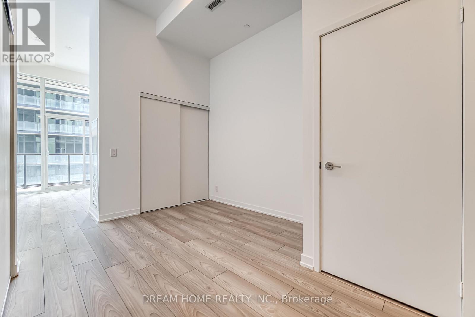 705 - 285 Dufferin Street, Toronto, Ontario  M6K 0J2 - Photo 5 - W13643972