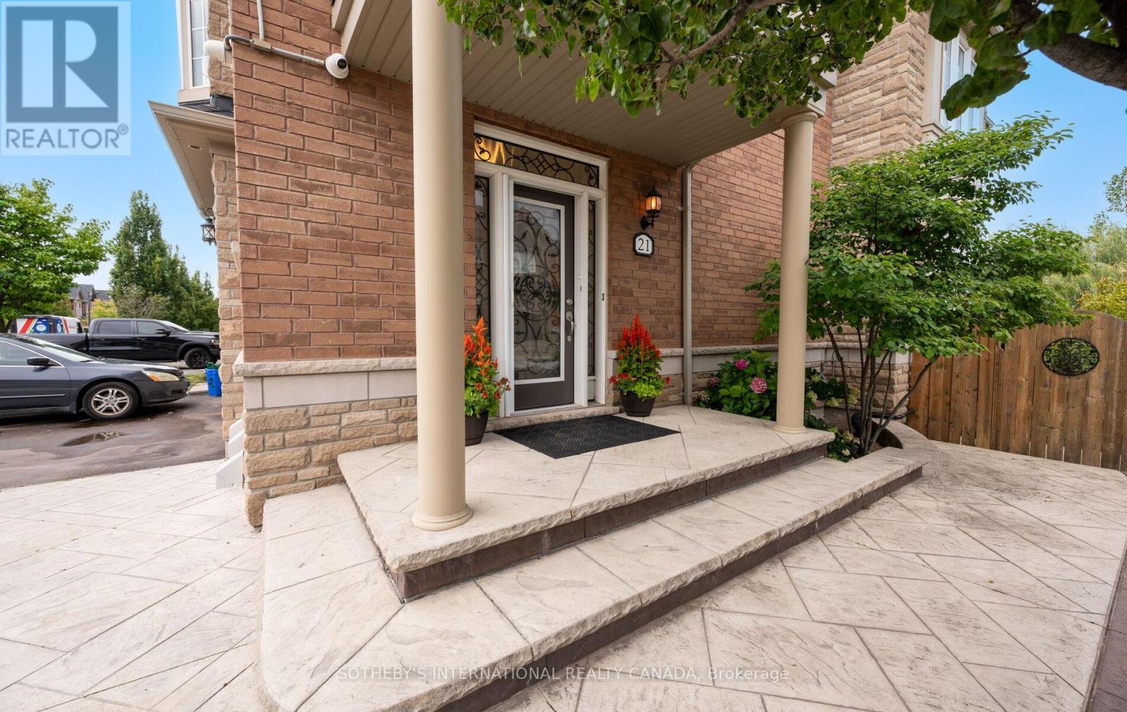 21 - 745 Farmstead Drive, Milton, Ontario  L9T 8B1 - Photo 3 - W13643980