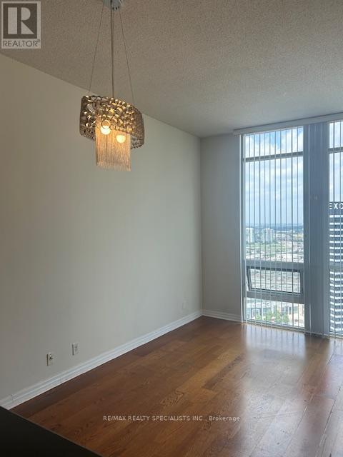 3301 - 220 Burnhamthorpe Road, Mississauga, Ontario  L5B 3Y5 - Photo 3 - W13644030