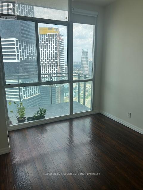 3301 - 220 Burnhamthorpe Road, Mississauga, Ontario  L5B 3Y5 - Photo 6 - W13644030