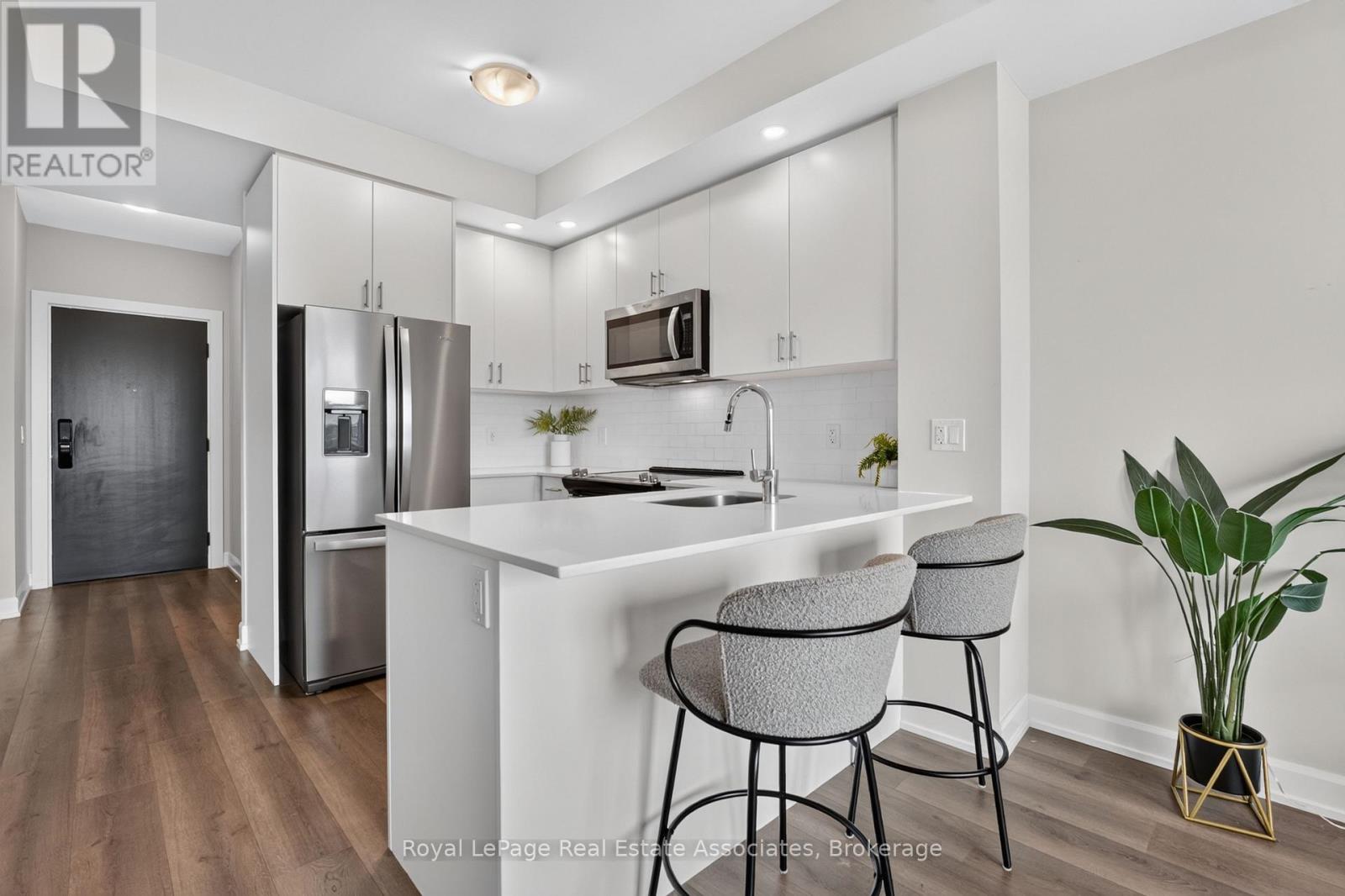 622 - 3200 William Coltson Avenue, Oakville, Ontario  L6H 7B9 - Photo 11 - W13550046