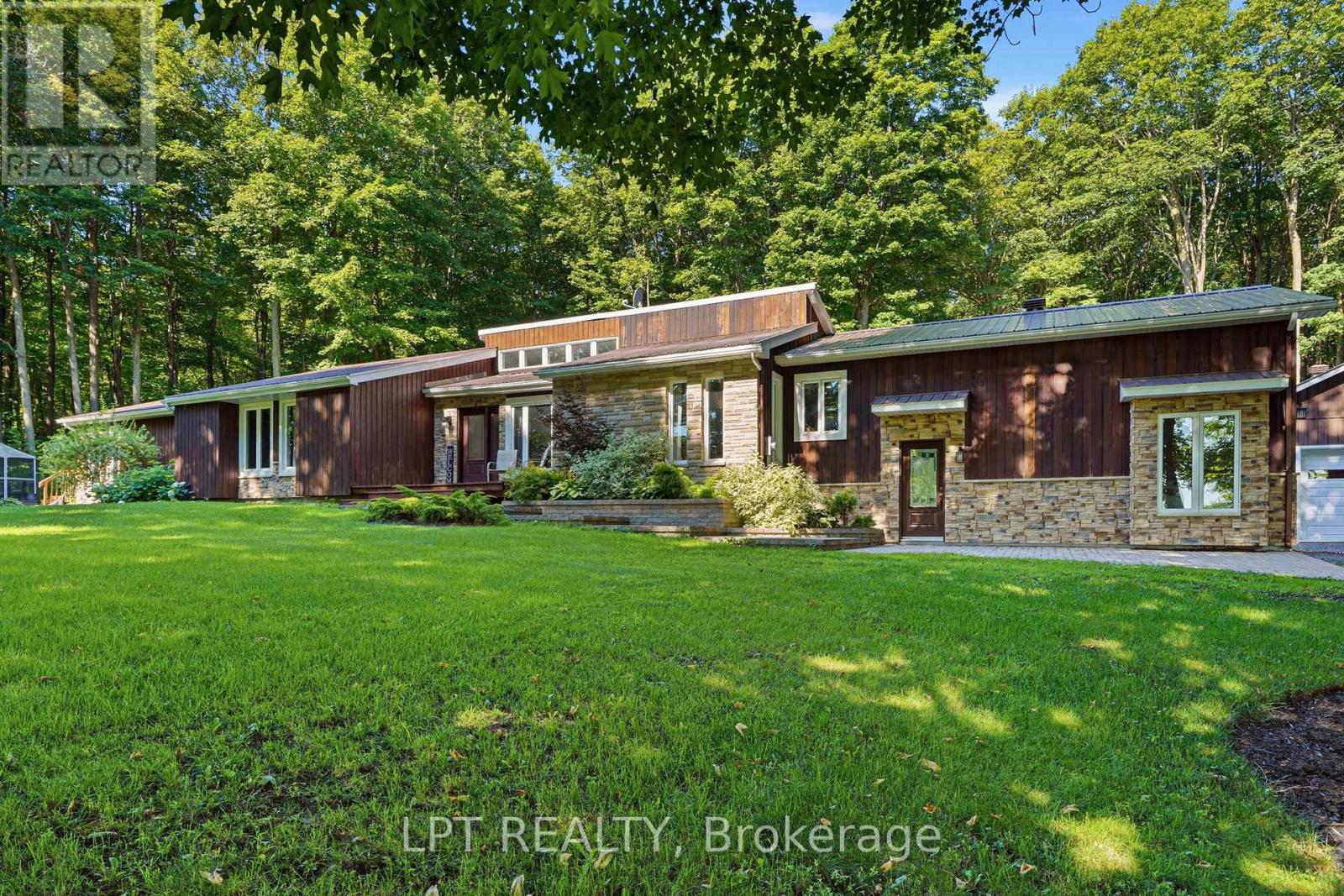8180 GIBBS ROAD, East Hawkesbury, Ontario