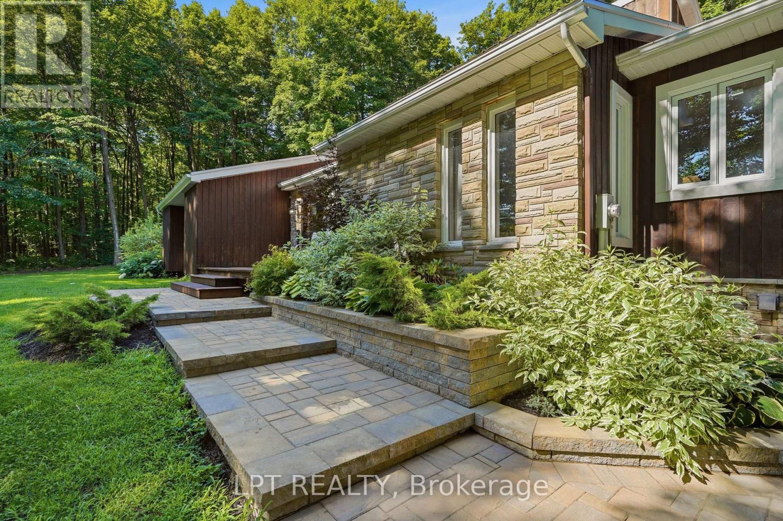 8180 Gibbs Road, East Hawkesbury, Ontario  K0B 1M0 - Photo 4 - X13062784
