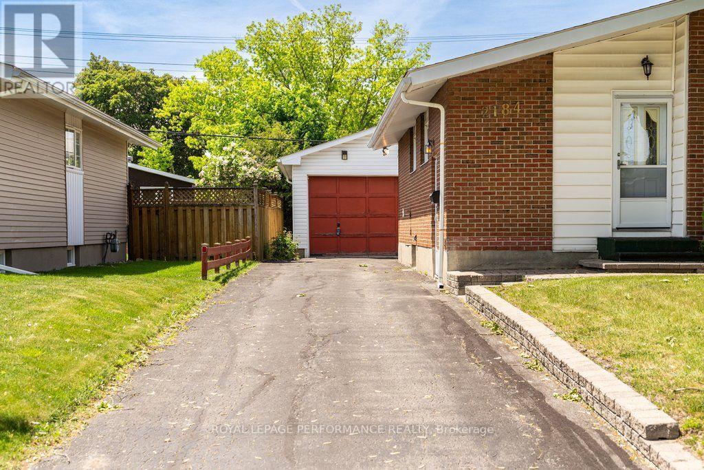 2184 Melfort Street, Ottawa, Ontario  K1G 1H7 - Photo 33 - X13593686