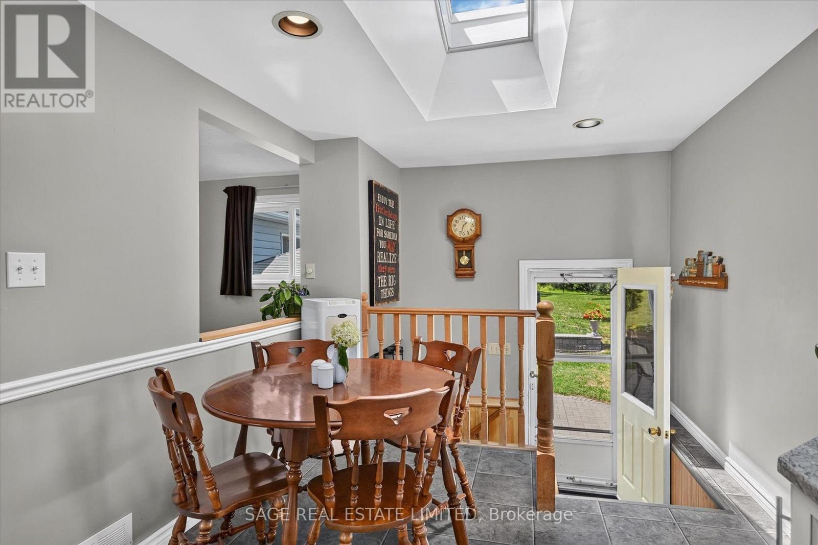 39 Riverside Drive, Kawartha Lakes, Ontario  K9V 0H6 - Photo 11 - X13643712