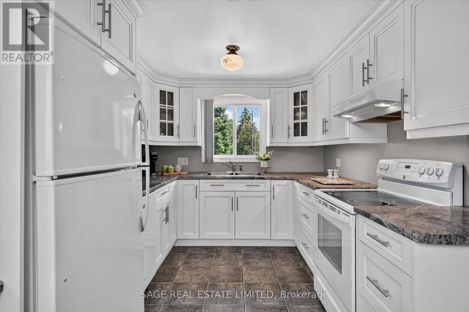 39 Riverside Drive, Kawartha Lakes, Ontario  K9V 0H6 - Photo 13 - X13643712