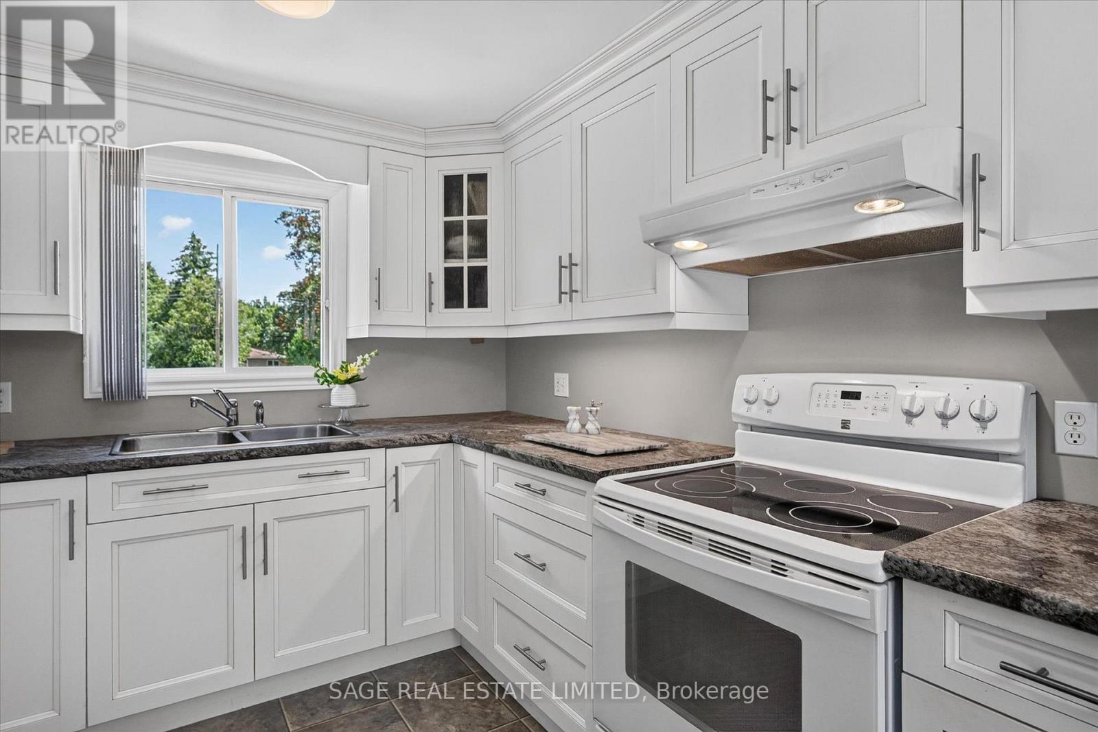 39 Riverside Drive, Kawartha Lakes, Ontario  K9V 0H6 - Photo 14 - X13643712