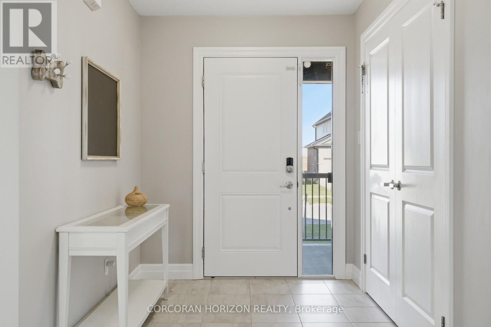 275 Bradshaw Drive, Stratford, Ontario  N5A 0G5 - Photo 7 - X13643742