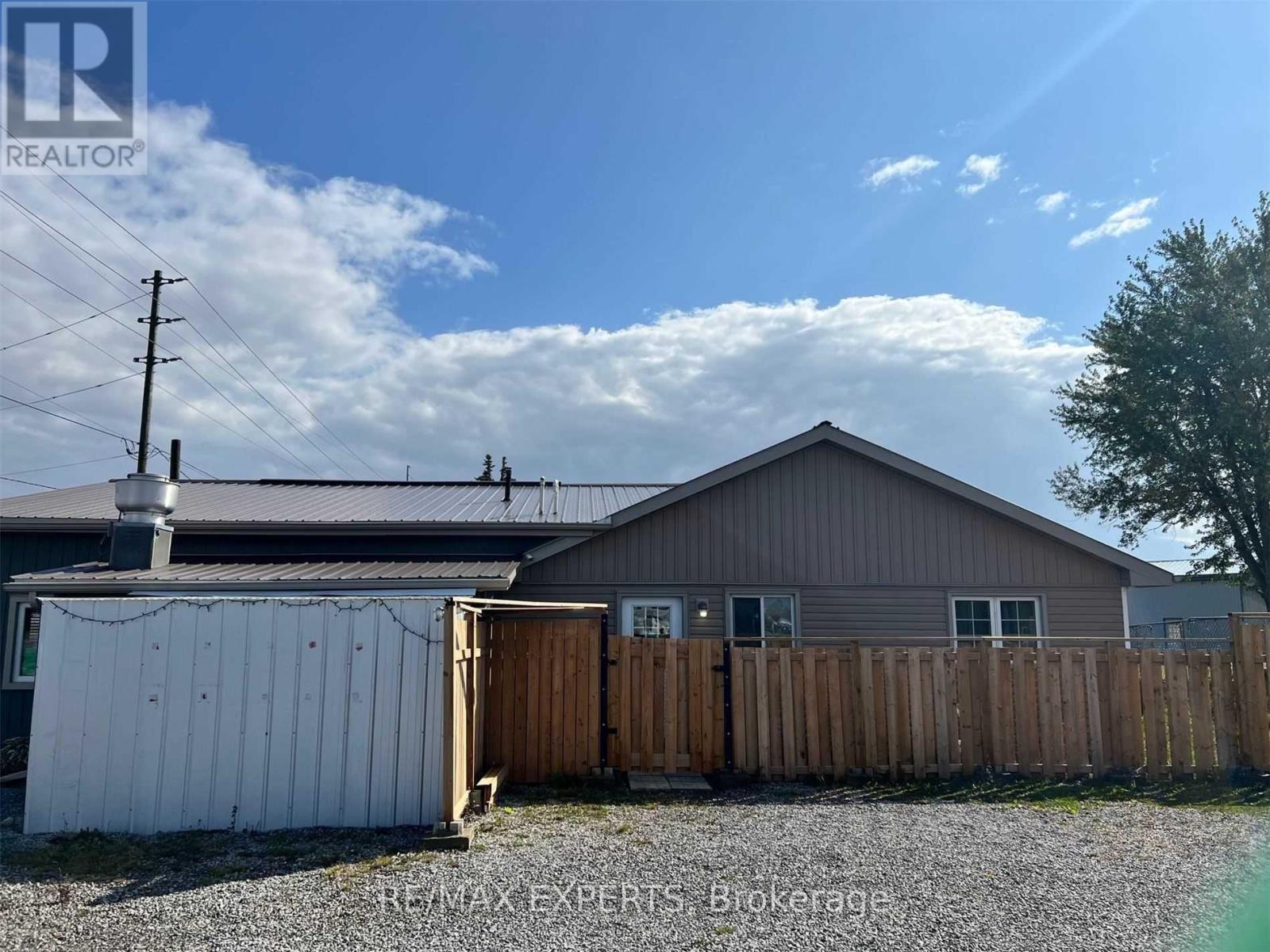 180 Haldimand Road 20, Haldimand, Ontario N0A 1H0 - Photo 2 - X13643764